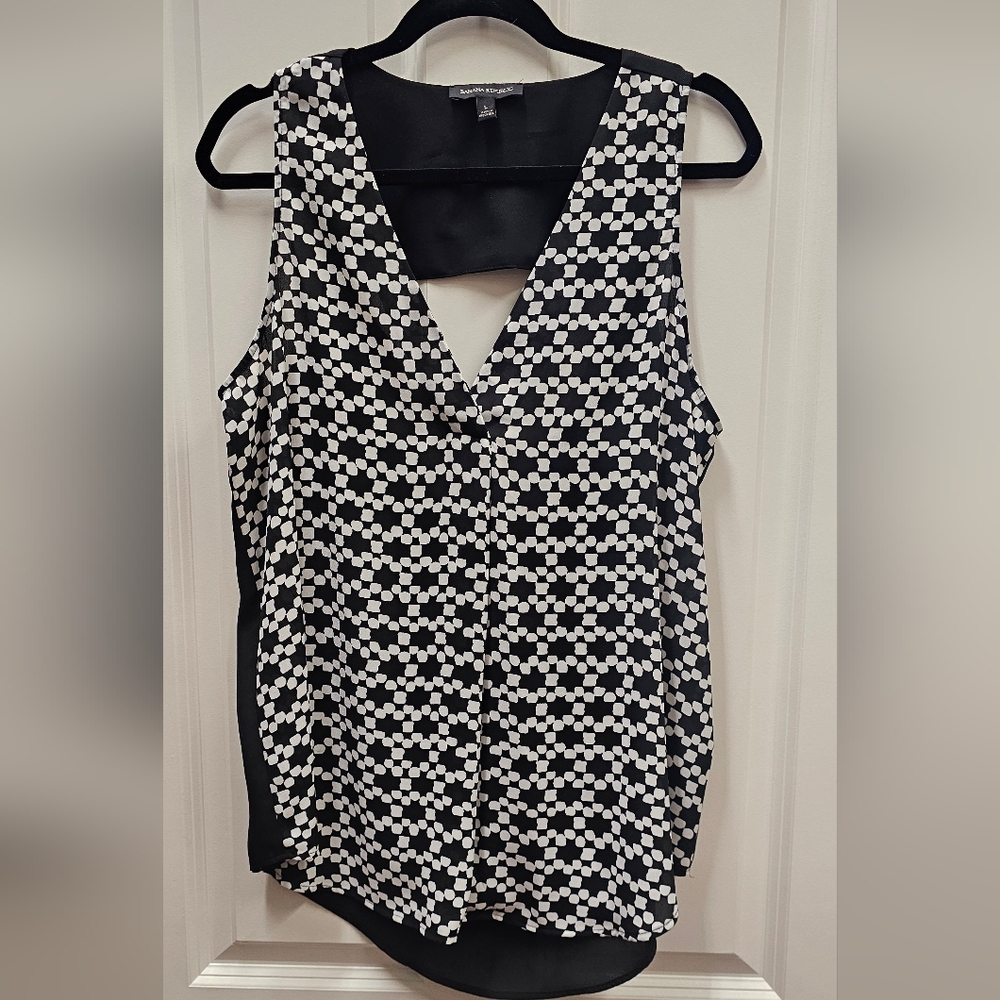 Black and White Sleeveless Top